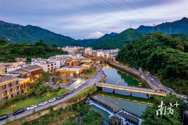 山水双合景区风景优美