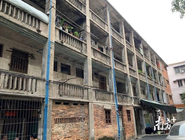 红砖坊旧照 受访者供图.jpg